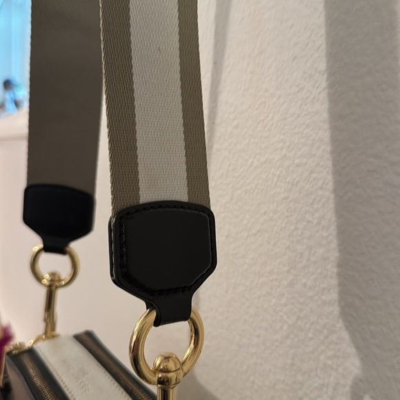 Marc Jacob’s Camera Bag - Picture 4 of 7